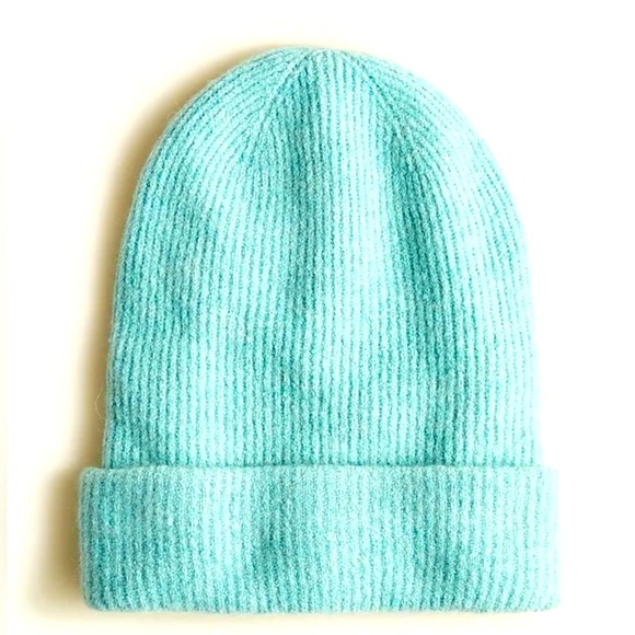 J Crew Two Pieces Ribbed Beanie In Supersoft Yarn and Ribbed Scarf In Supersoft - Picture 4 of 9